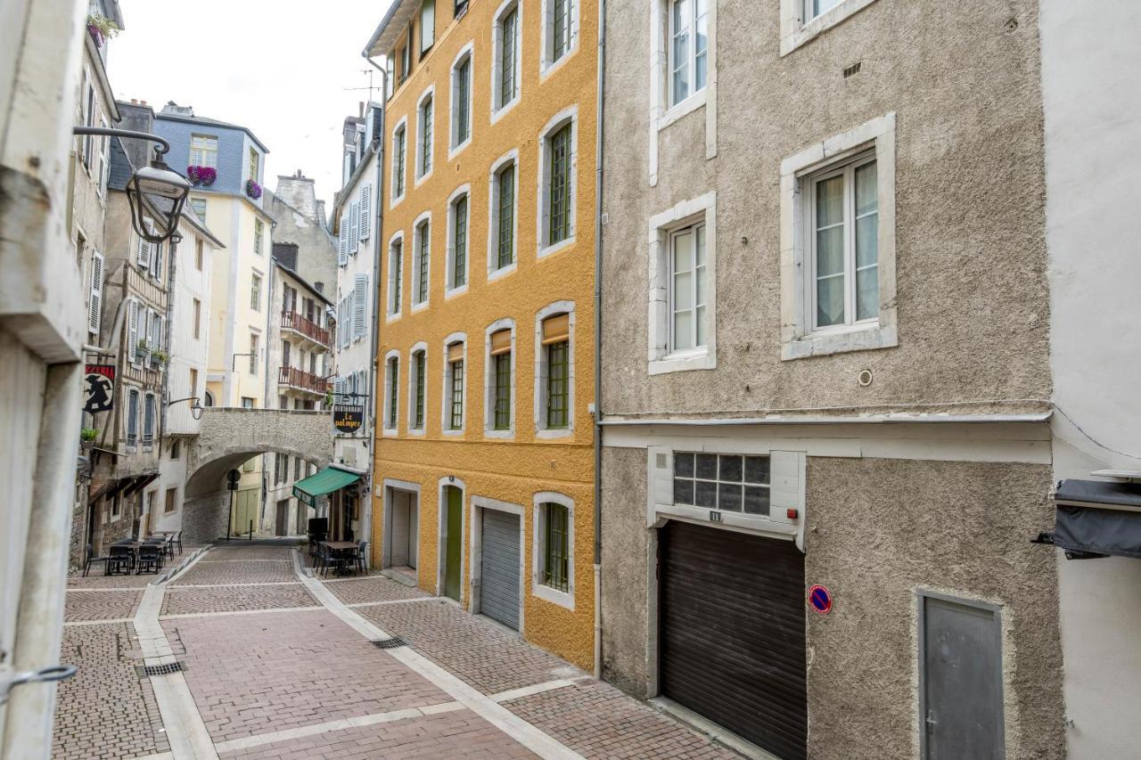Quartier Du Chateau, Superbe Appartement Avec Parking Pau Exteriör bild